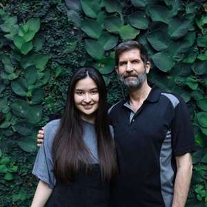 Potret Stephanie Poetri dan Sang Ayah Bule