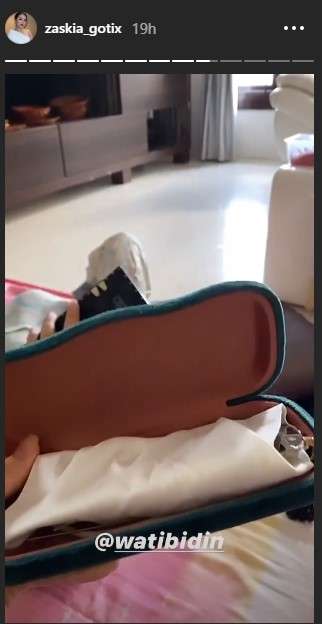 zaskia gotik  dan kakak iparnya