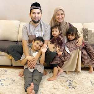 Potret harmonis Keluarga Teuku Wisnu dan Shireen Sungkar