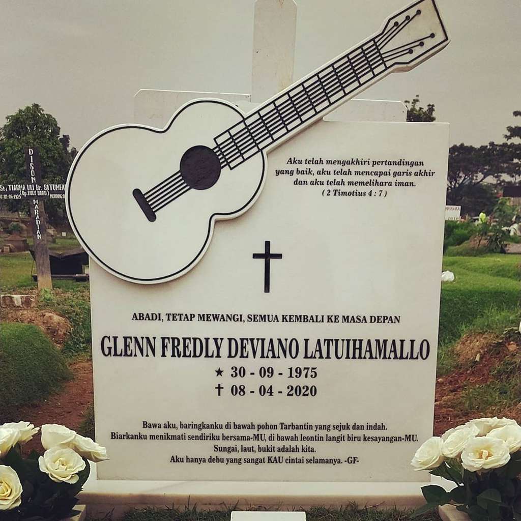 Pusara Glenn Fredly