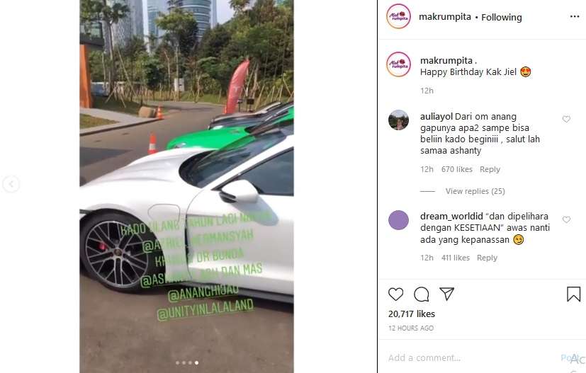 Kado untuk Azriel