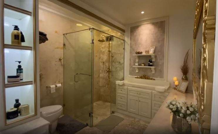Kamar mandi Tasya Farasya