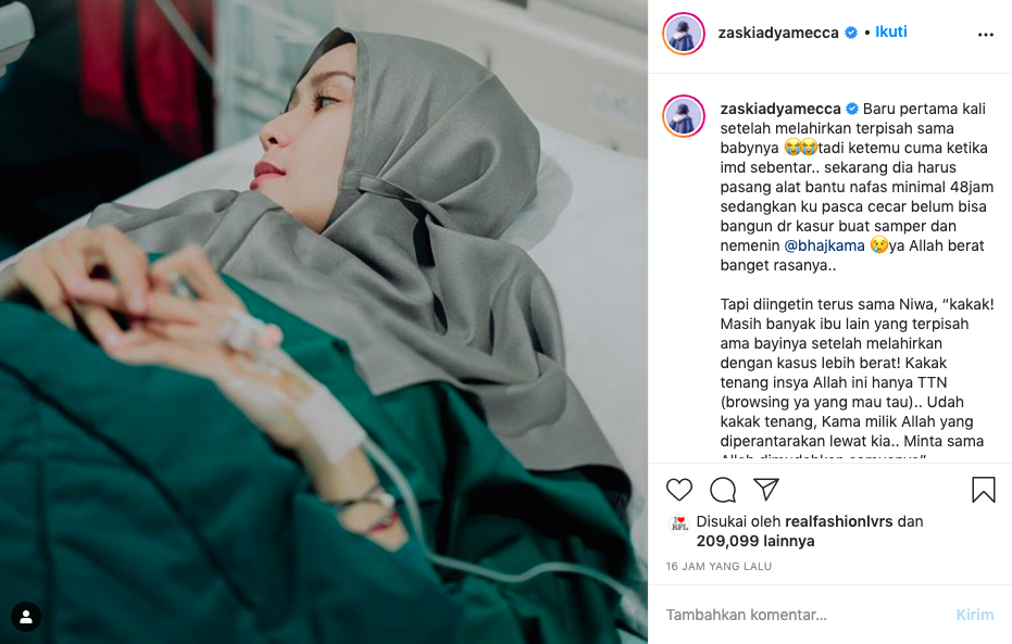 Instagram Zaskia Adya Mecca