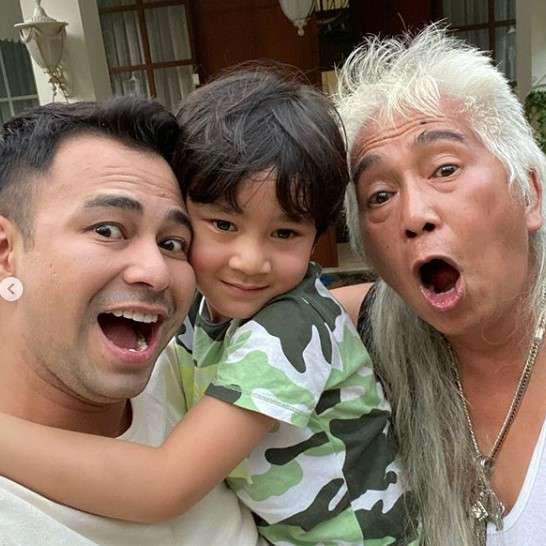 Raffi dan ayah Nagita Slavina