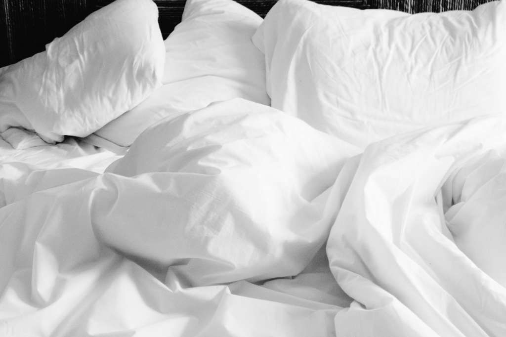 Tempat Tidur