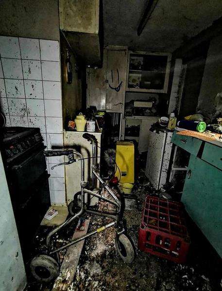 Kondisi dapur rumah ini benar-benar seram.