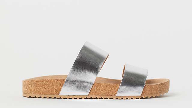 Low-heeled Shoes