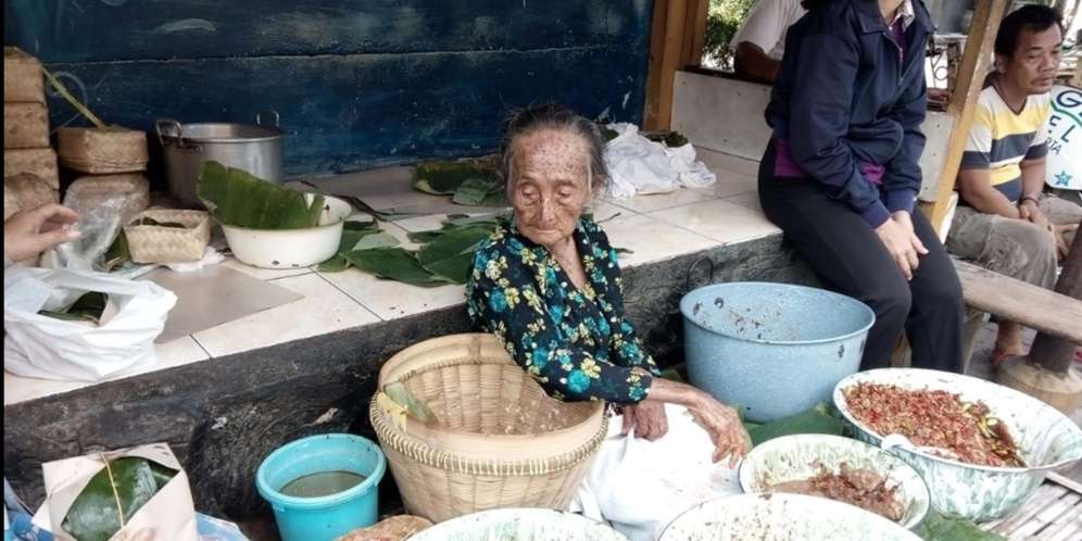 Mbah Lindu penjual Gudeg Legendaris