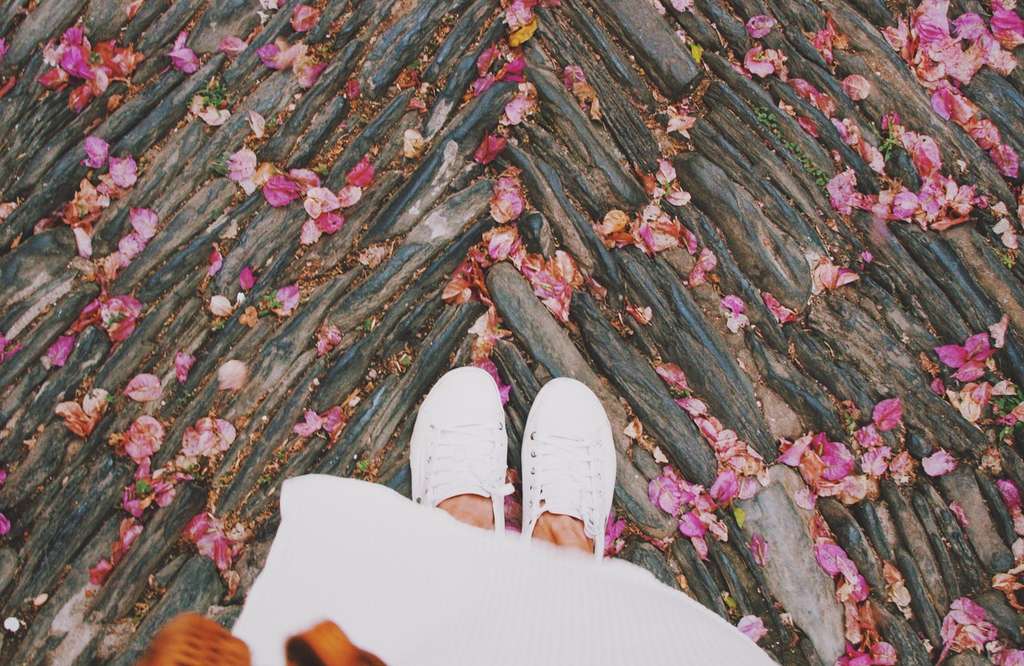 Sneakers Putih