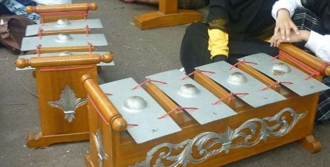 Alat musik Jenglong, khas Jawa Barat
