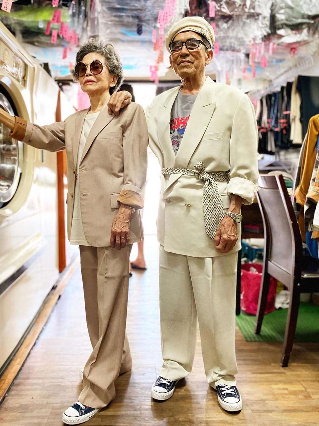 Pasangan Lansian Modis Pasangan Lansian Modis