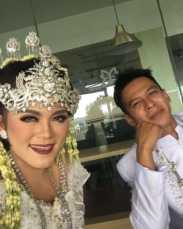 Pernikahan Putri Jamila dengan Ariel Noah KW Pernikahan Putri Jamila dengan Ariel Noah KW