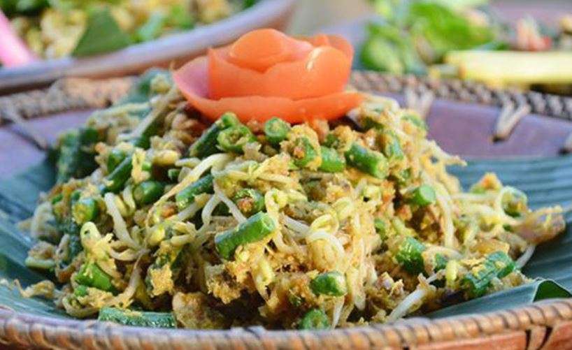 Lawar ayam Lawar ayam