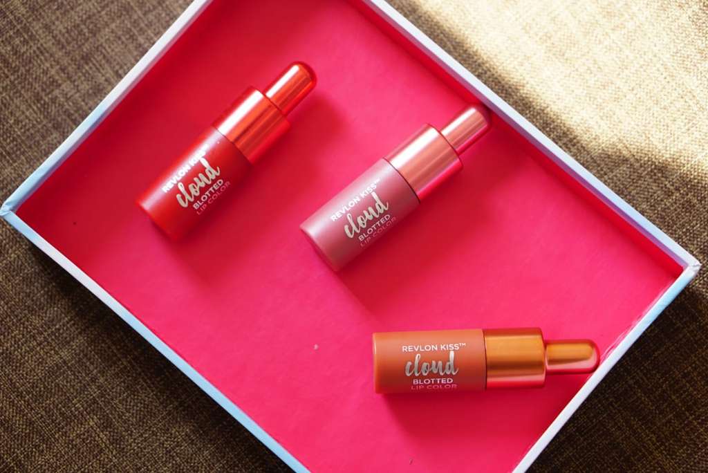 Revlon Kiss Cloud Blotted Lip Color