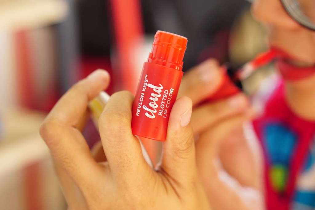 Revlon Kiss Cloud Blotted Lip Color
