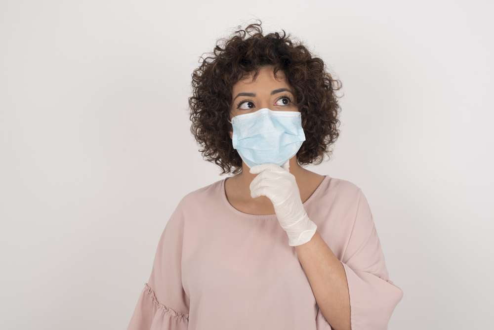Ilustrasi Pengguna Masker Medis