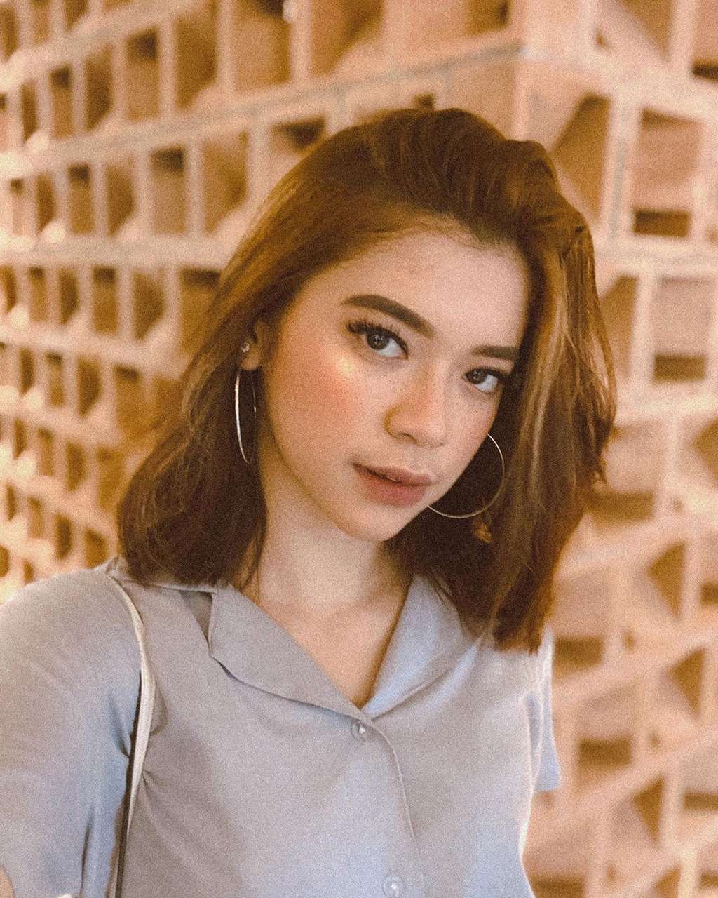 Arifah Lubai pemeran Karina di Tukang Ojek Pengkolan