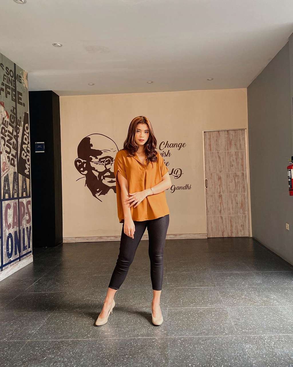 Arifah Lubai pemeran Karina di Tukang Ojek Pengkolan