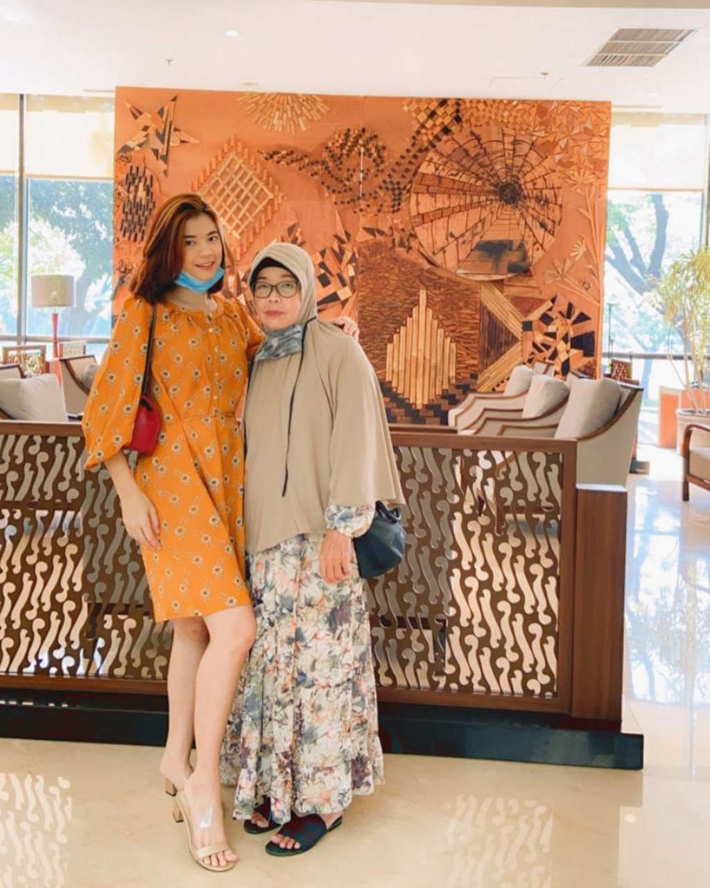 Arifah Lubai pemeran Karina di Tukang Ojek Pengkolan