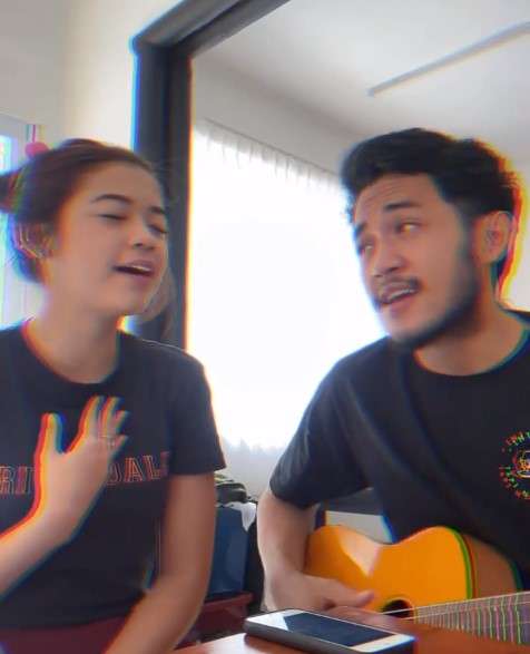 Arifah Lubai pemeran Karina di Tukang Ojek Pengkolan