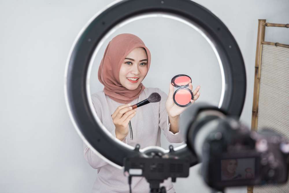 ilustrasi makeup