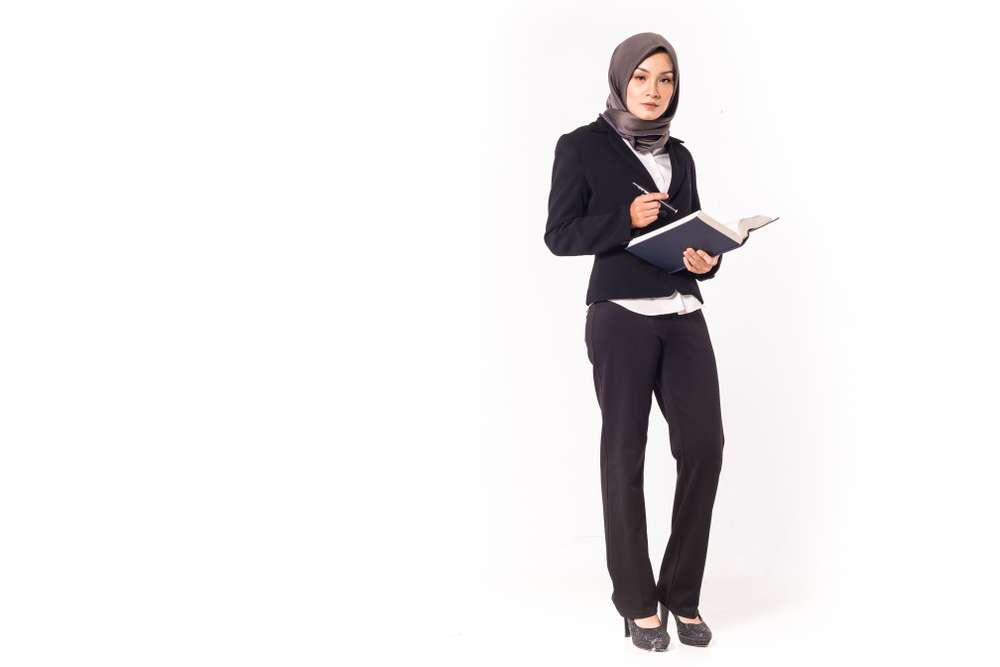 Lawan Gerah Berhijab Saat Kembali Terjun ke Aktivitas yang Padat ketika New Normal