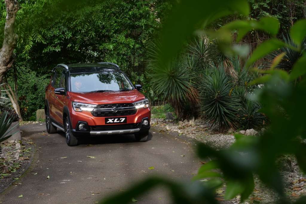 SUZUKI XL7
