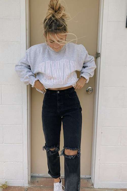 Memakai Celana Jeans