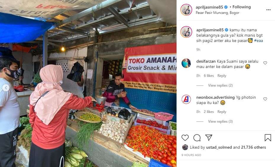 April Yasmine dan ustaz Solmed