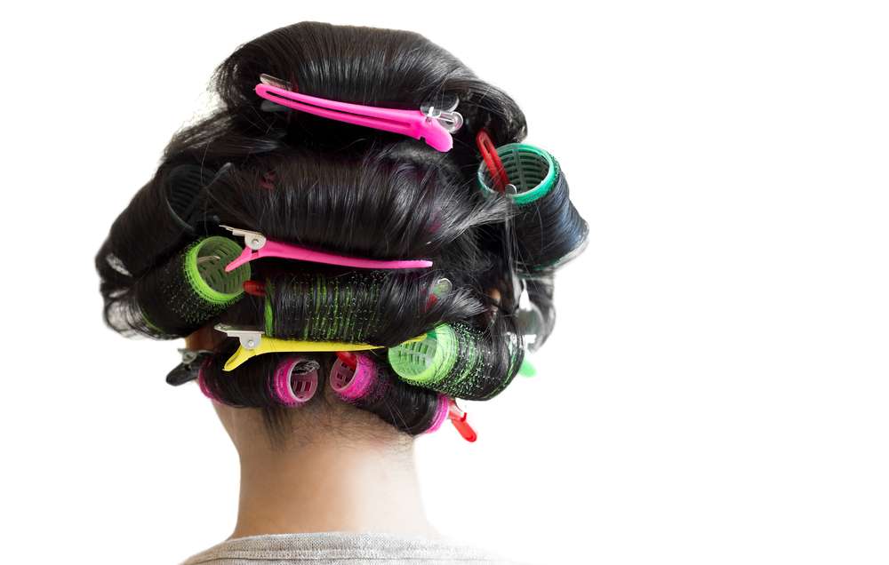 Memakai Roll Rambut