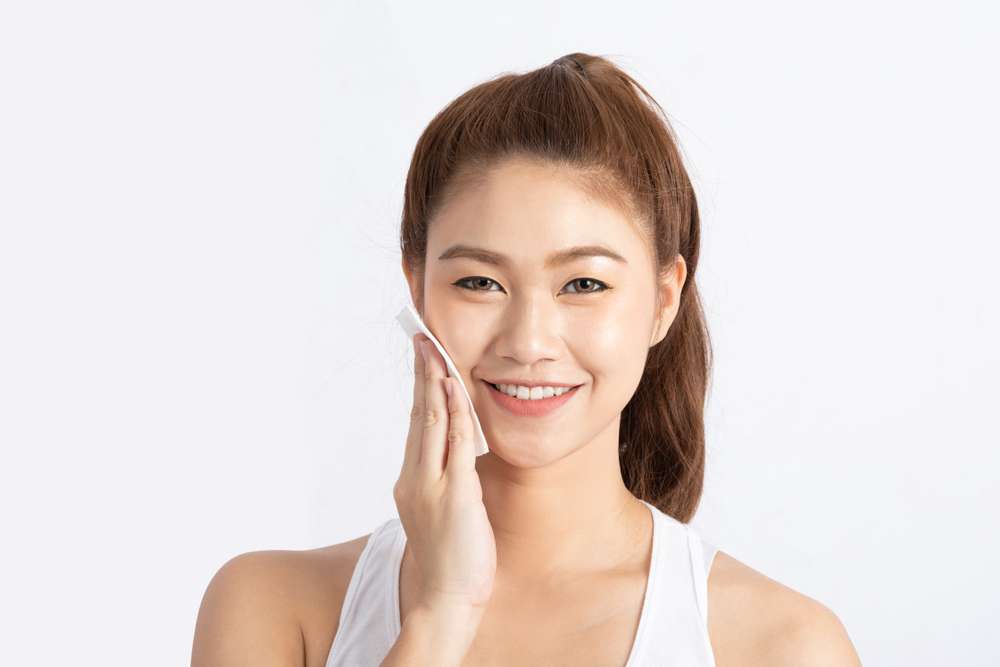 4 Langkah untuk Tampil Flawless dan Bebas Minyak Seharian, Cobain Yuk!