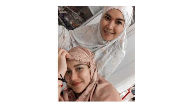 Ayu Ting Ting dan Umi Kalsum