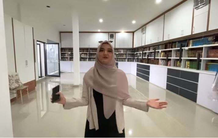 Rumah Ustaz Yusuf Mansur