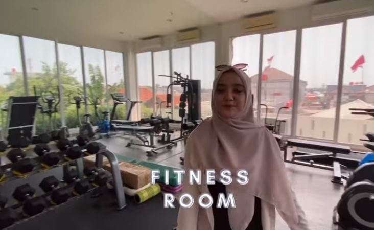 Rumah Ustaz Yusuf Mansur