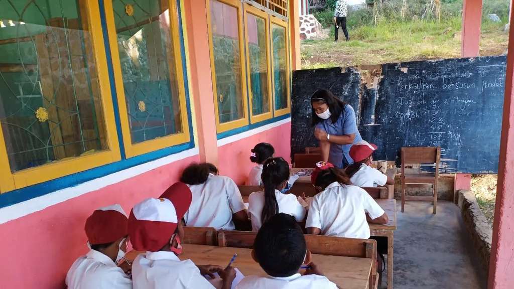 Suasana Sekola SD Glak, NTT