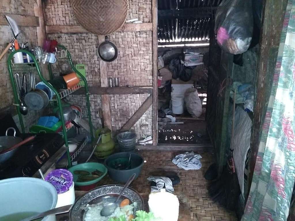 Dapur rumah Pak Ici