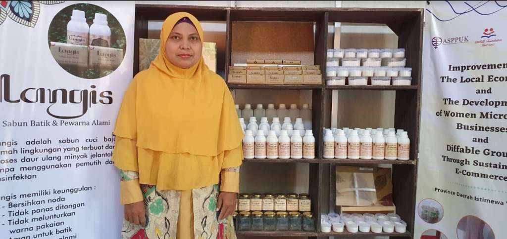 Program Perempuan Wirausaha Tangguh dan Kreatif
