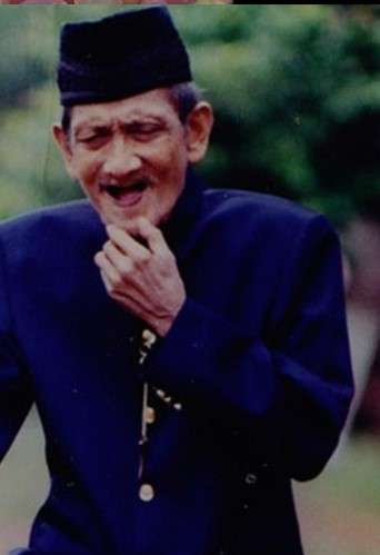 Enun Tile (Engkong si Doel)