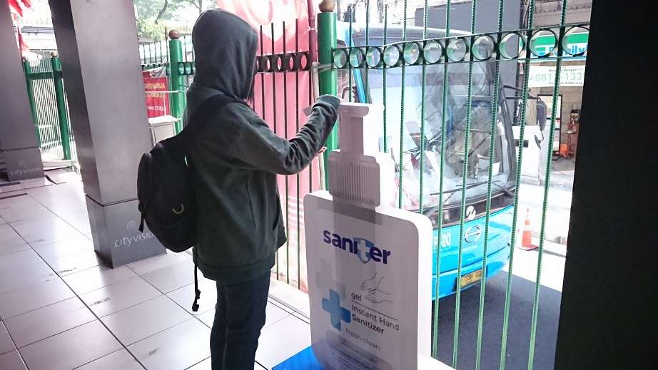 Saniter hand sanitizer