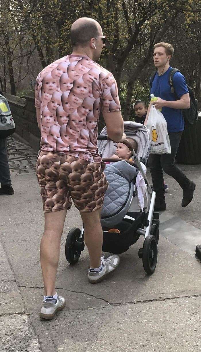 Pakaian Absurd