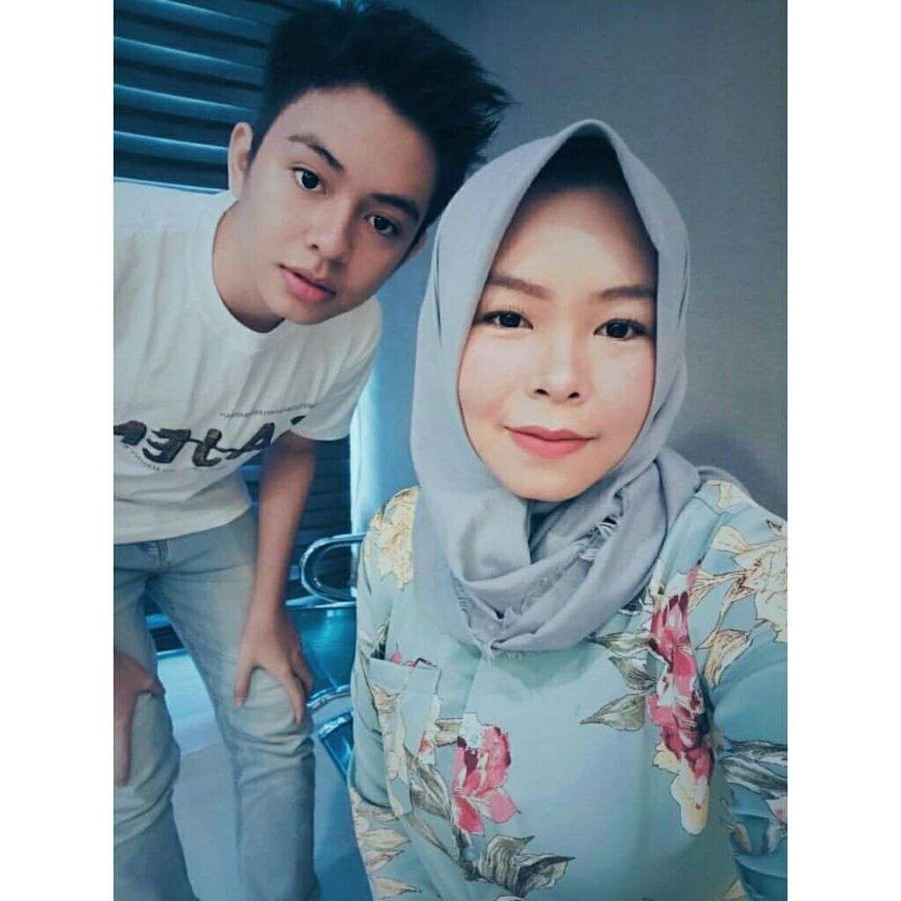 Potret Angga dan sang kakak