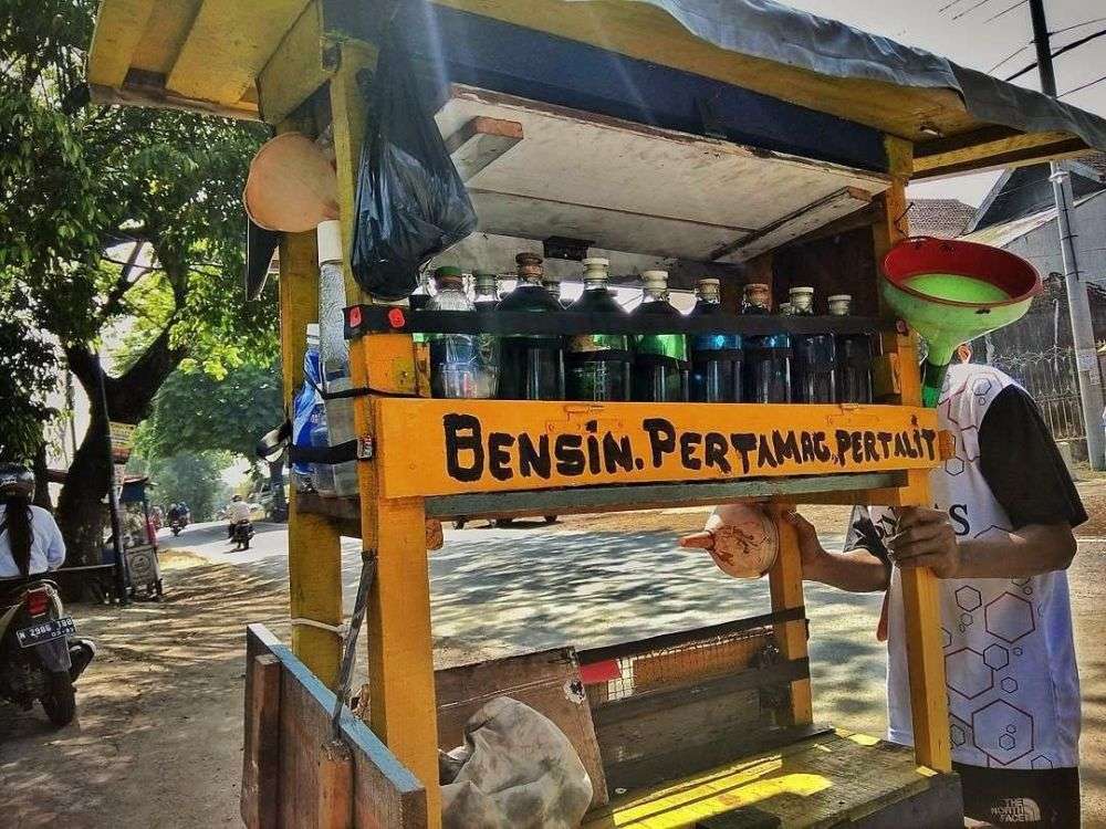 Tulisan kocak di Pom bensin