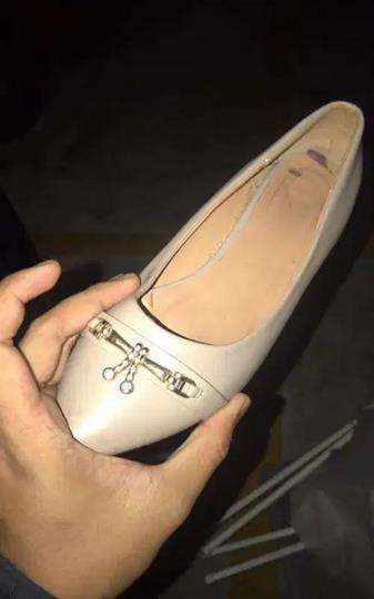 Sepatu yang menghebohkan itu.