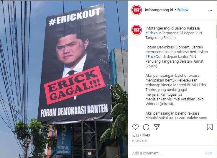 Spanduk Erick Thohir