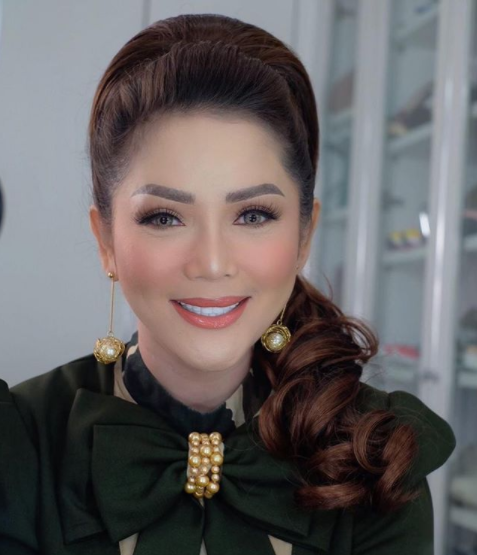 Potret terbaru Kristina, awet muda dan tetap cantik