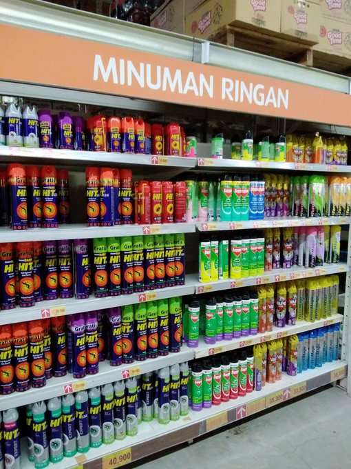 potret kocak produk salah tempat di mini market