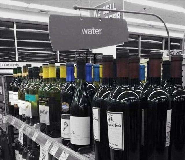potret kocak produk salah tempat di mini market