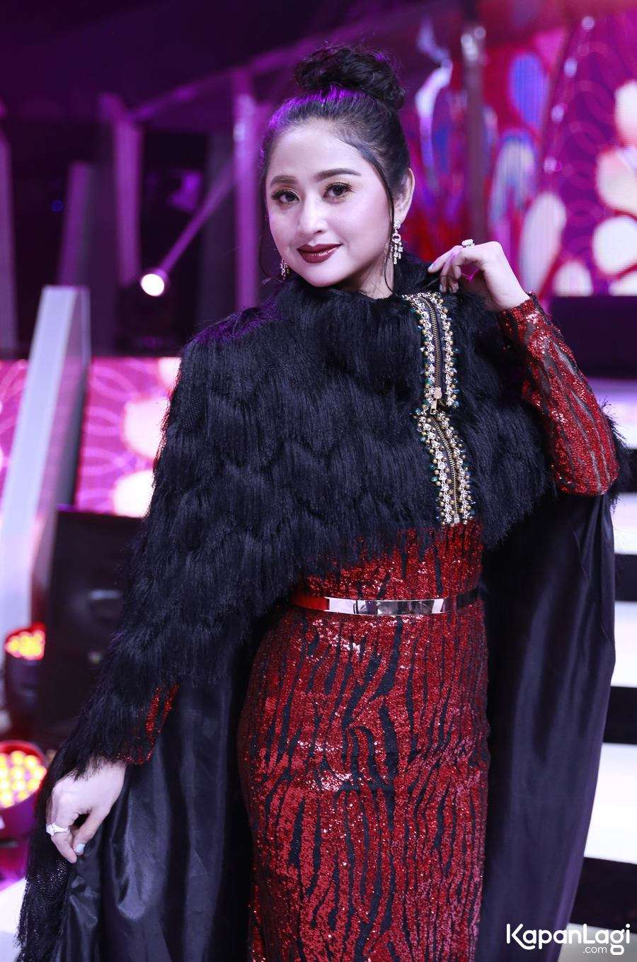 Dewi Perssik