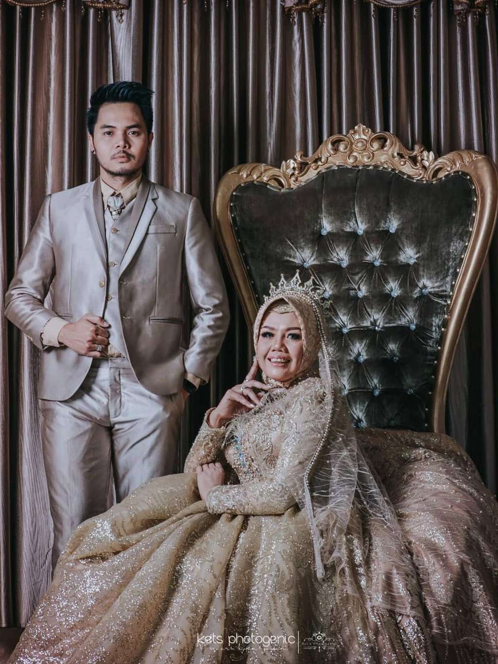 Kekasih baru Elly Sugigi, Aher