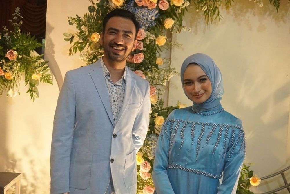 Reza dan tunangannya